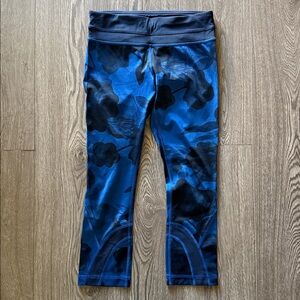 🍋Lululemon Capri Leggings